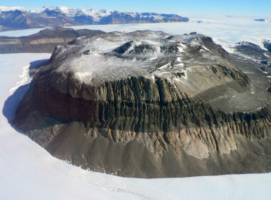 Friis Hills Taylor Glacier East Antarctic Ice Sheet beyond photo Adam Lewis 