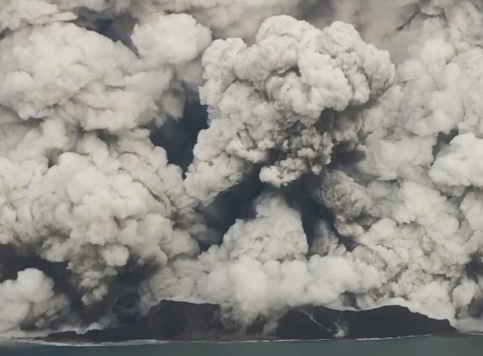 Hunga (Tonga) volcano eruption 2022