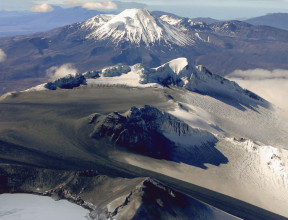 Ruapehu and Tongariro by LW