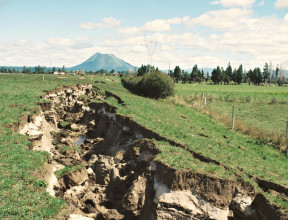 Earthquake - Fault - Rupture