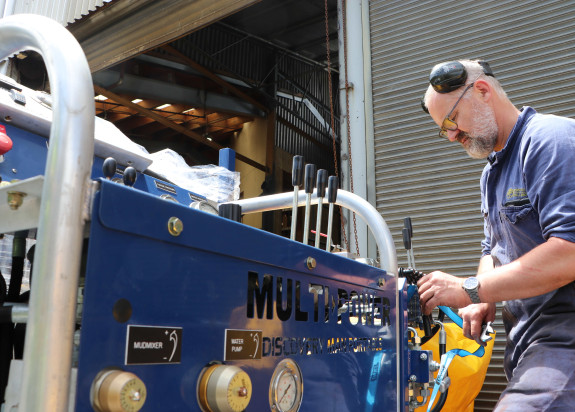 SWAIS2C Darcy Mandeno working on the control panel for the drill Websters SWAIS drilling Dec 22 72Credit Ryan Willoughb